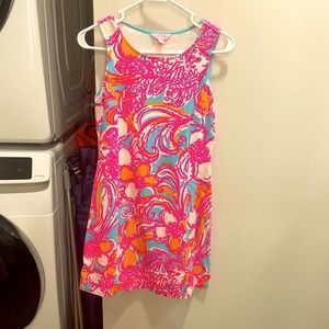 Gorgeous Lily Pulitzer Pink patterned dress! 💖 Size small!